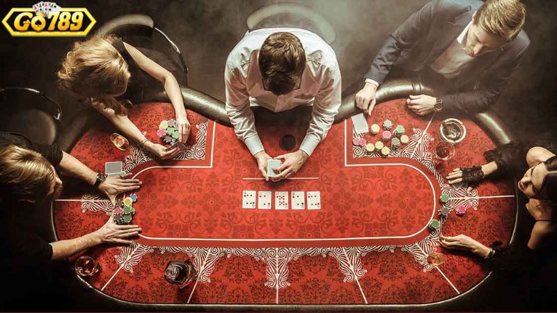 Các vị trí trong Poker và đặc điểm